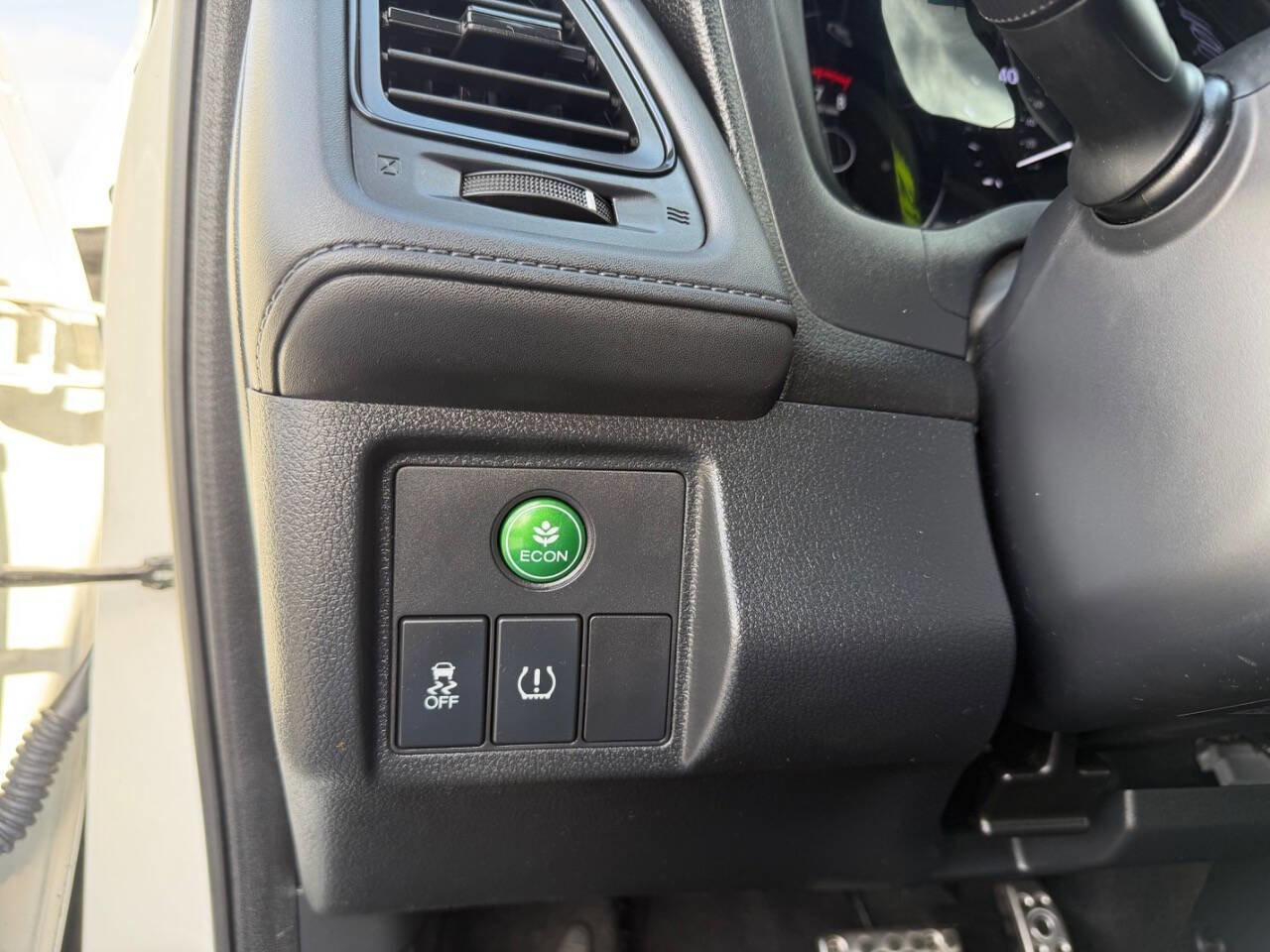 Used 2021 Honda HR-V Sport image 15