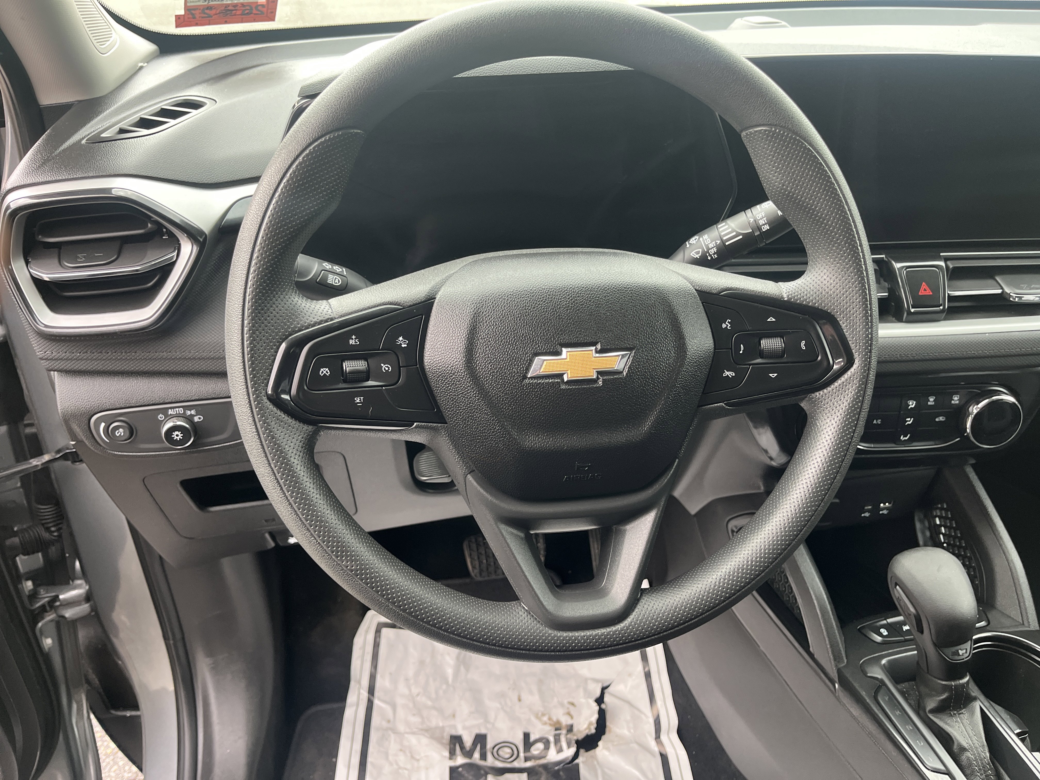 Used 2025 Chevrolet TrailBlazer LT AWD/4WD image 21