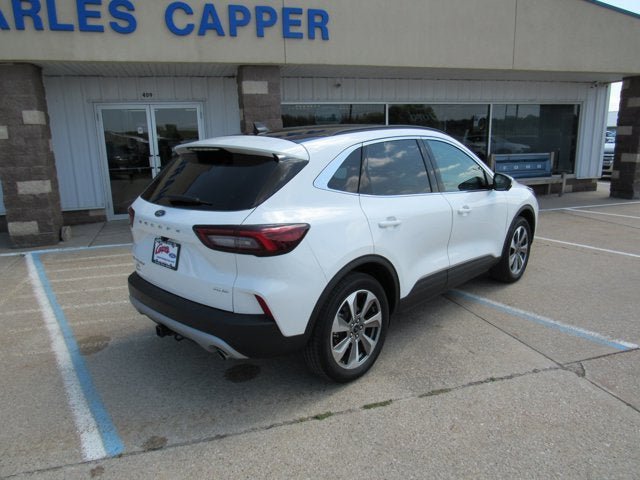 Used 2025 Ford Escape Platinum w/ Premium Technology Package AWD/4WD image 5