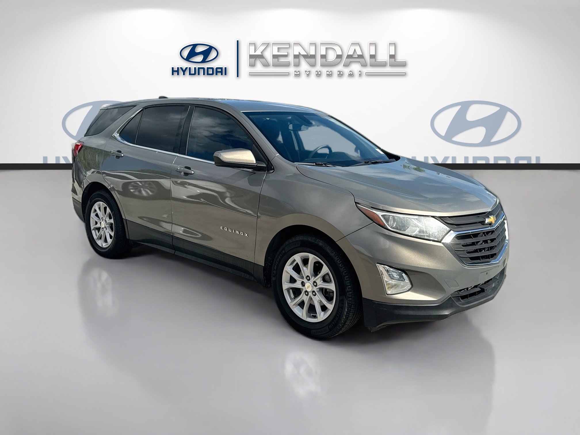 Used 2019 Chevrolet Equinox LT FWD image 1