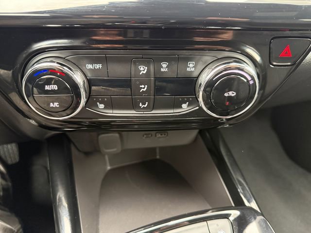 Used 2025 Chevrolet Trax RS w/ Driver Confidence Package image 21