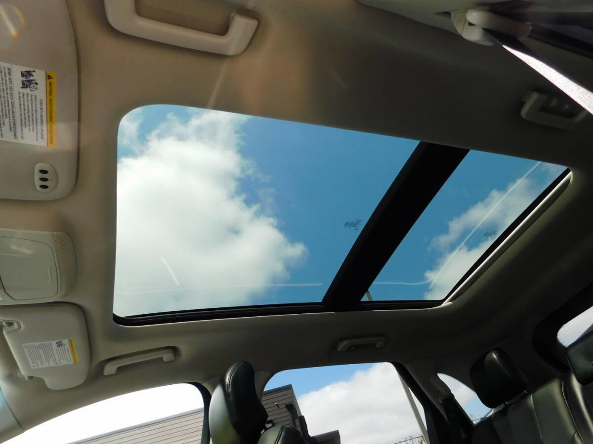 Used 2018 Ford Edge Titanium w/ Equipment Group 302A image 20