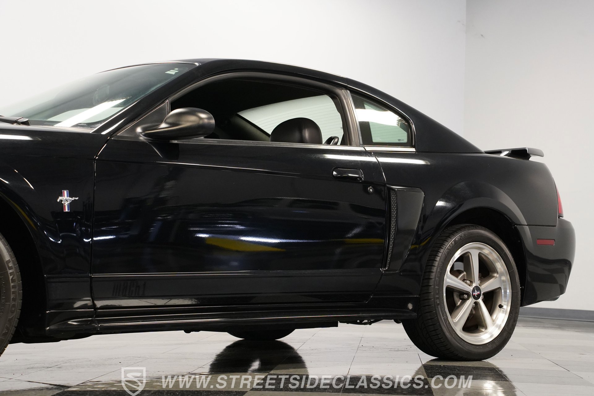 Used 2003 Ford Mustang Mach 1 RWD image 23