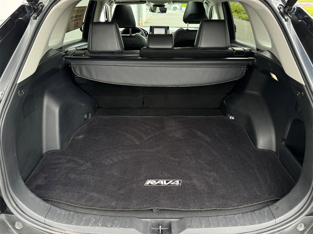 Certified 2022 Toyota RAV4 XLE Premium image 23