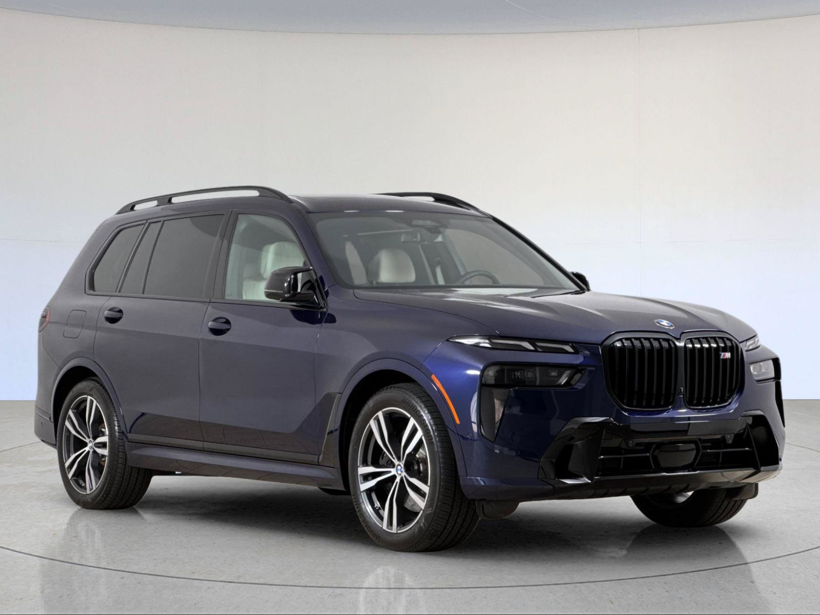 Used 2026 BMW X7 M60i AWD/4WD image 8