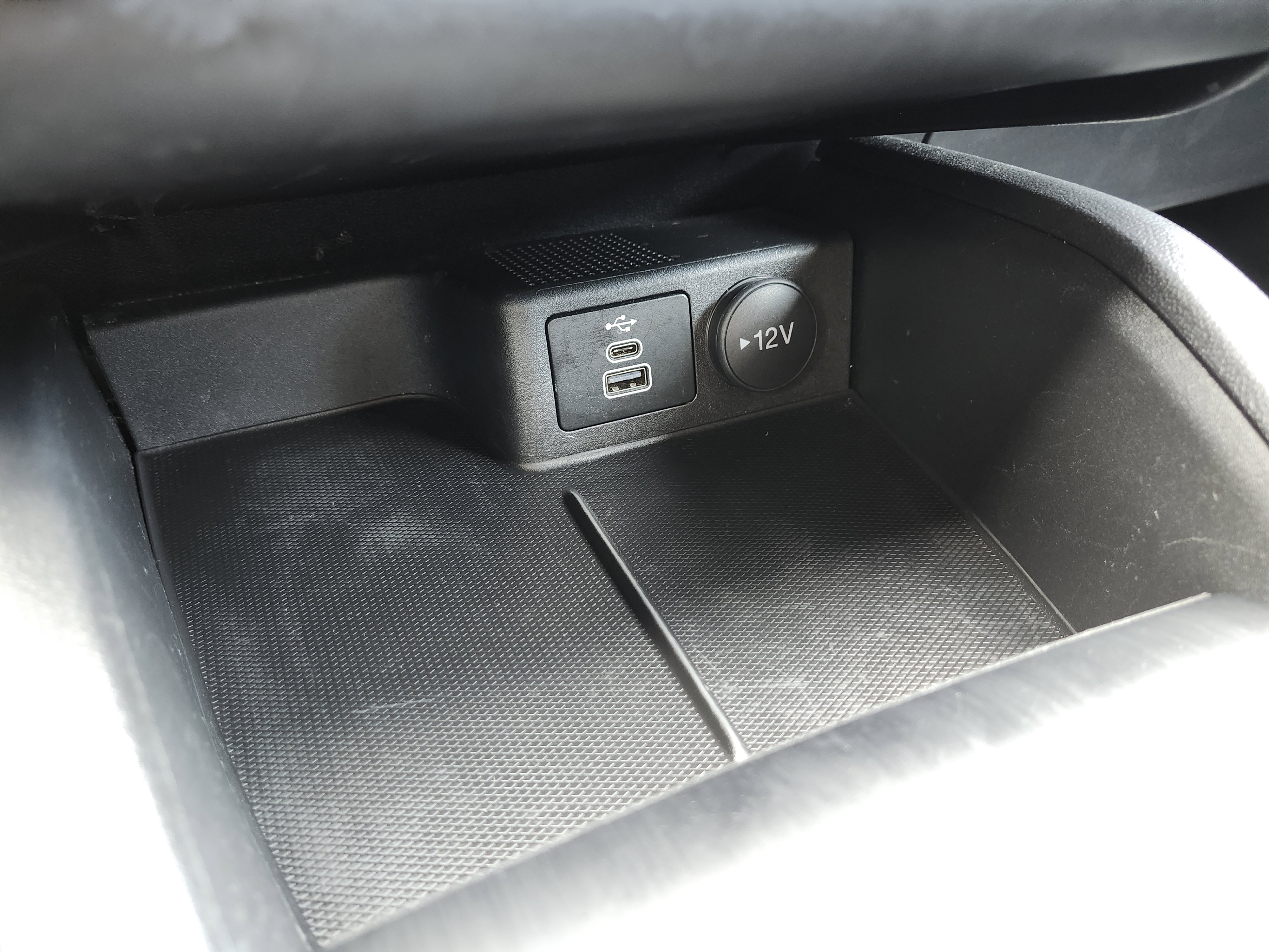 Used 2025 Ford Escape Active AWD/4WD image 6