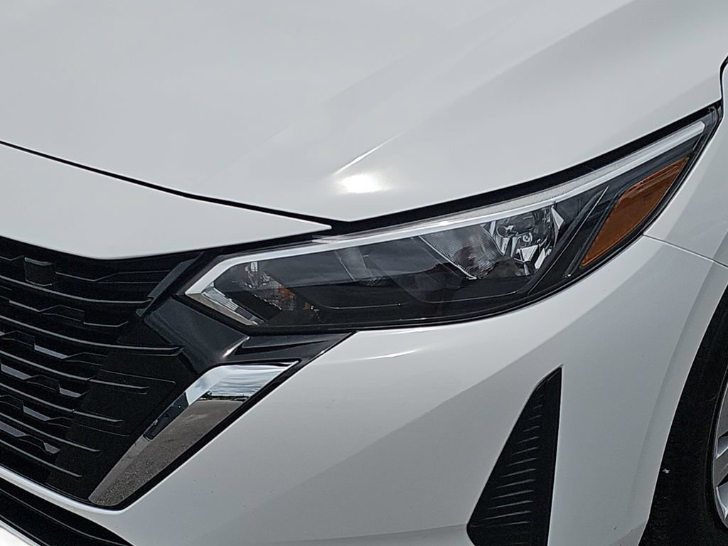 Used 2025 Nissan Sentra S FWD image 30