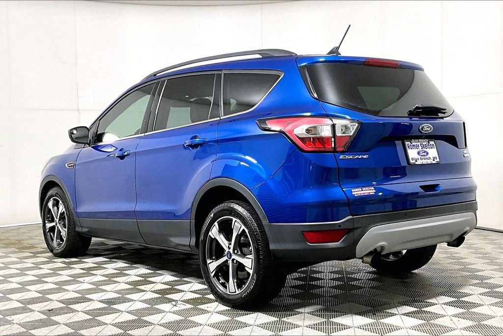Used 2018 Ford Escape SEL image 11