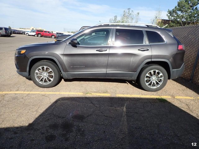 Used 2019 Jeep Cherokee Latitude Plus w/ Cold Weather Group AWD/4WD image 7