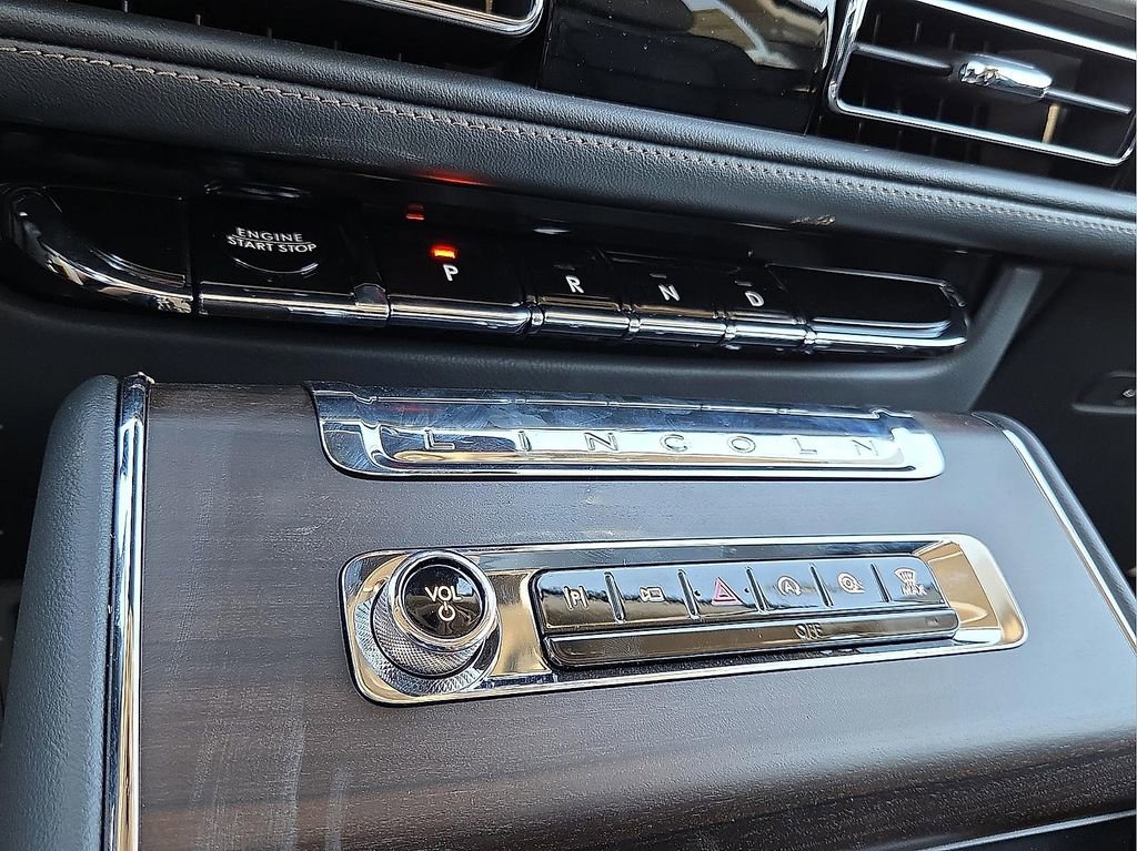 New 2026 Lincoln Aviator Reserve AWD/4WD image 18