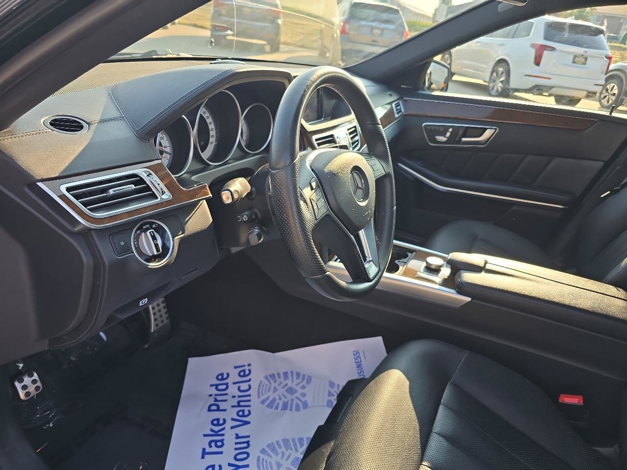 Used 2015 Mercedes-Benz E 400 4MATIC Sedan image 22