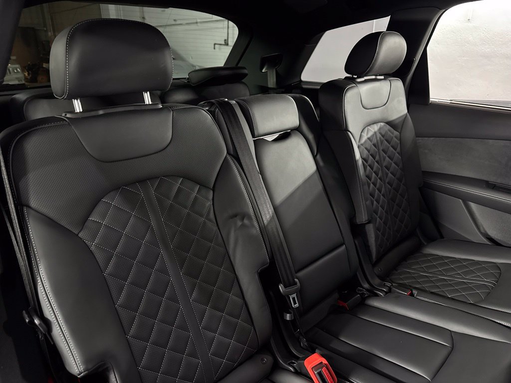 Used 2023 Audi SQ7 Premium Plus AWD/4WD image 46