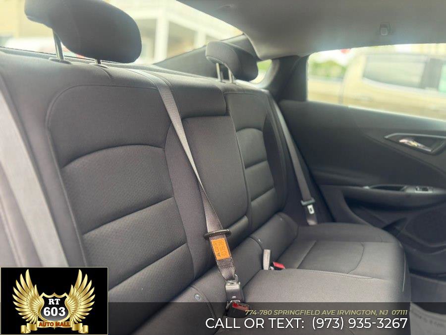Used 2024 Chevrolet Malibu LT FWD image 9