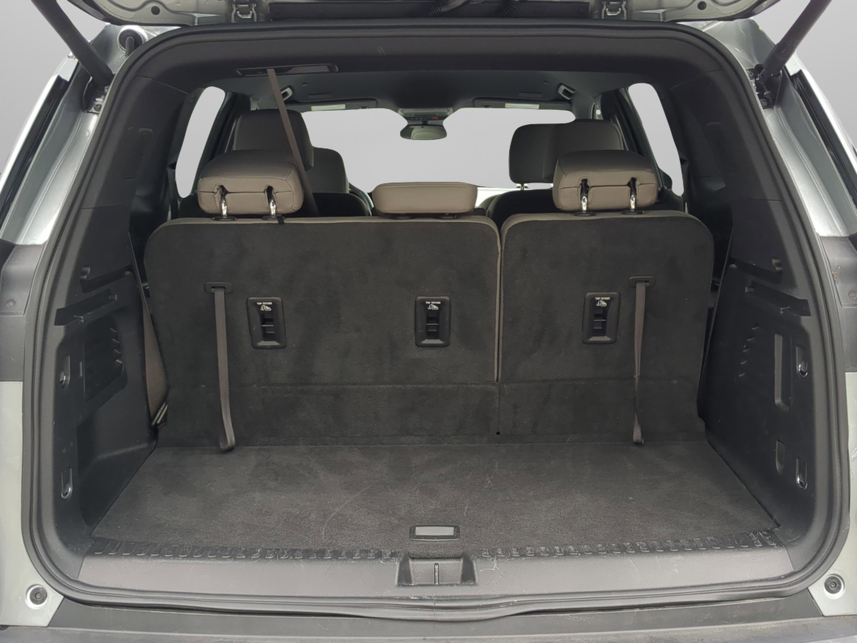 Used 2024 GMC Acadia Elevation image 28