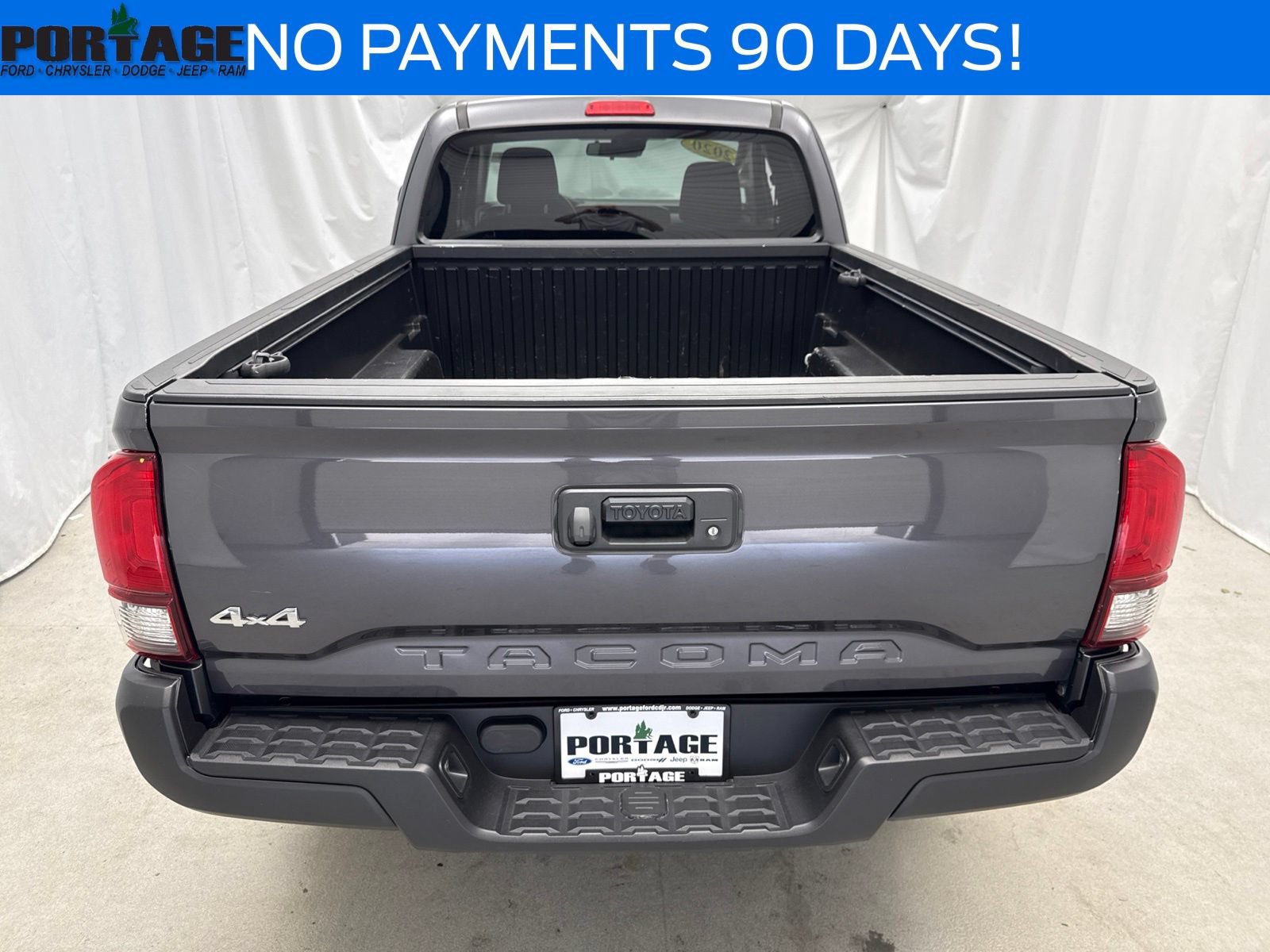 Used 2020 Toyota Tacoma SR AWD/4WD image 3