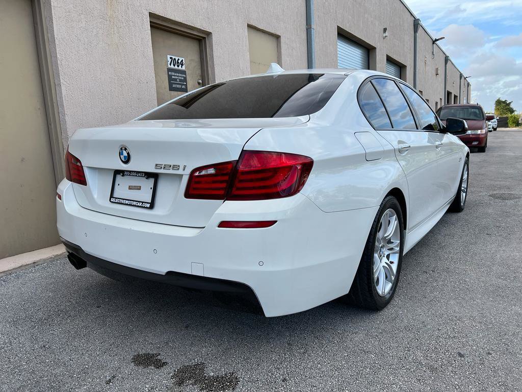 Used 2012 BMW 528i Sedan RWD image 6