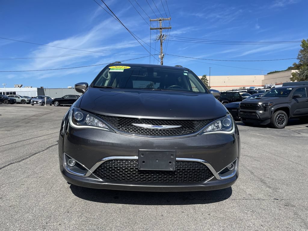 Certified 2019 Chrysler Pacifica Limited FWD image 5