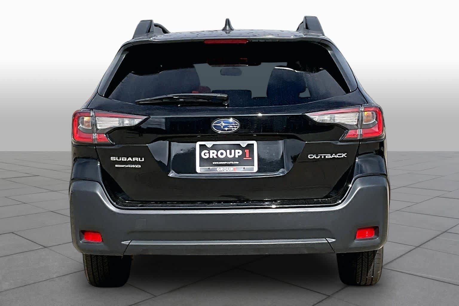 Used 2024 Subaru Outback Premium AWD/4WD image 4
