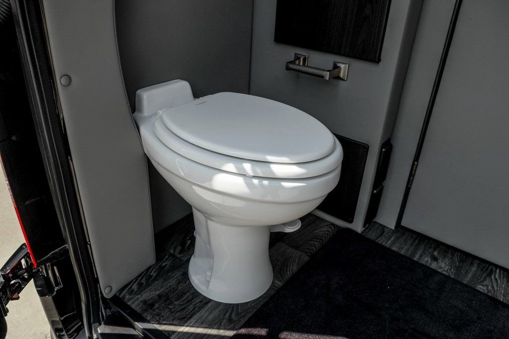 New 2024 Mercedes-Benz Sprinter 3500 image 40