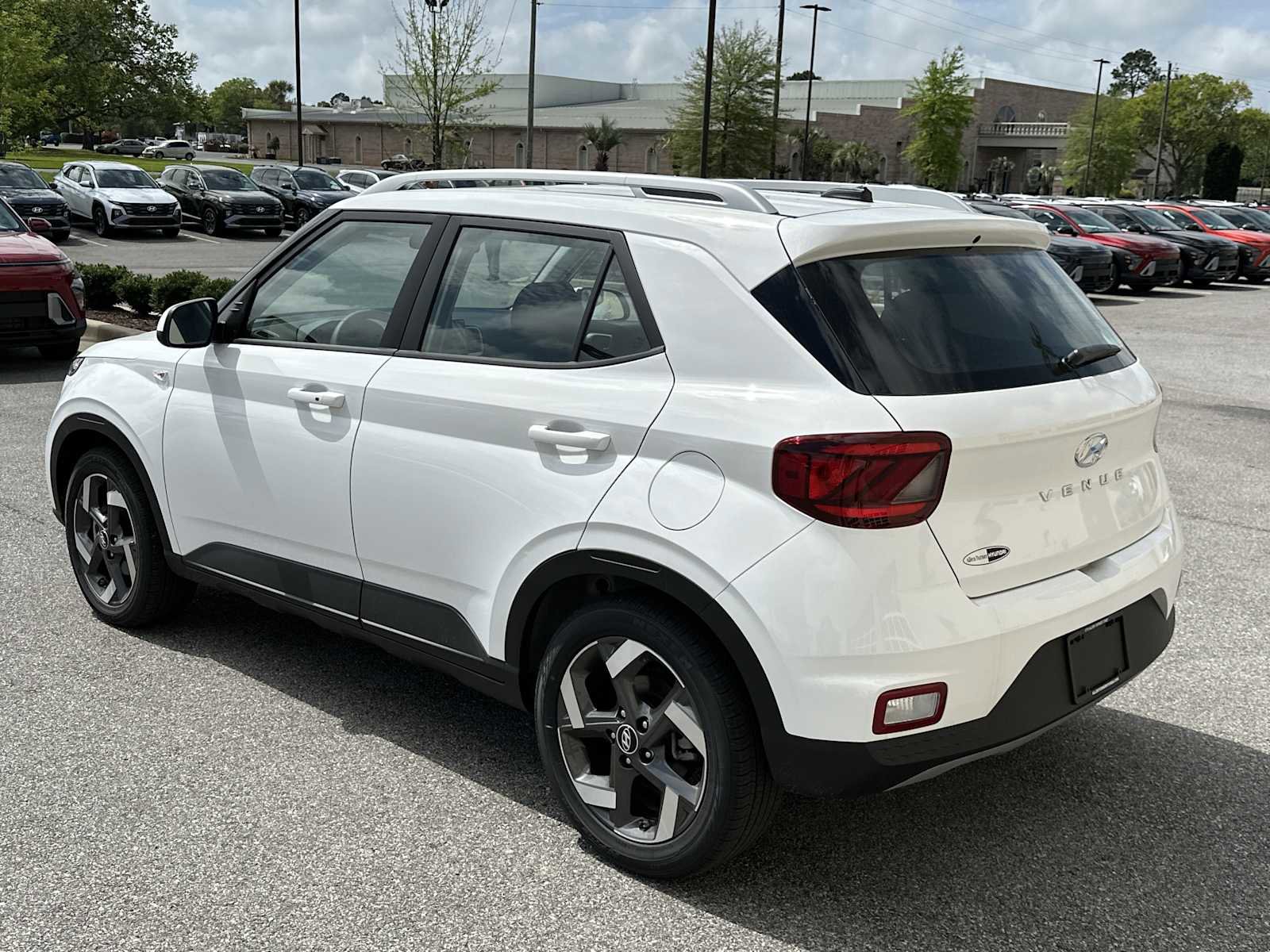 New 2026 Hyundai Venue SEL image 5