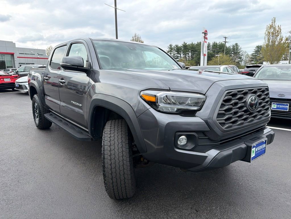 Used 2023 Toyota Tacoma TRD Off-Road AWD/4WD image 3