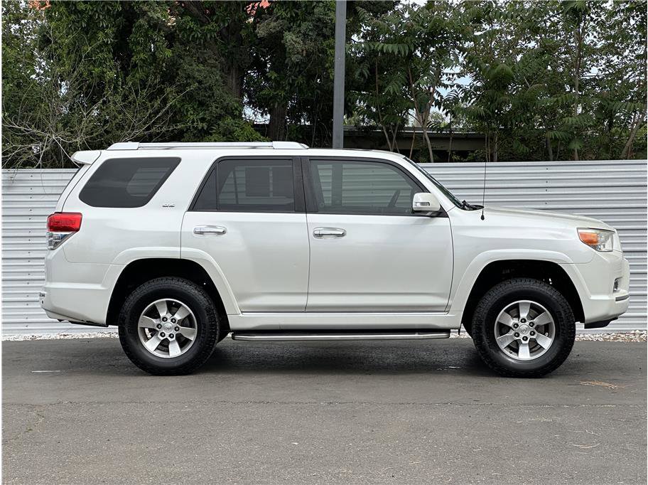 Used 2012 Toyota 4Runner SR5 w/ Convenience Pkg AWD/4WD image 9
