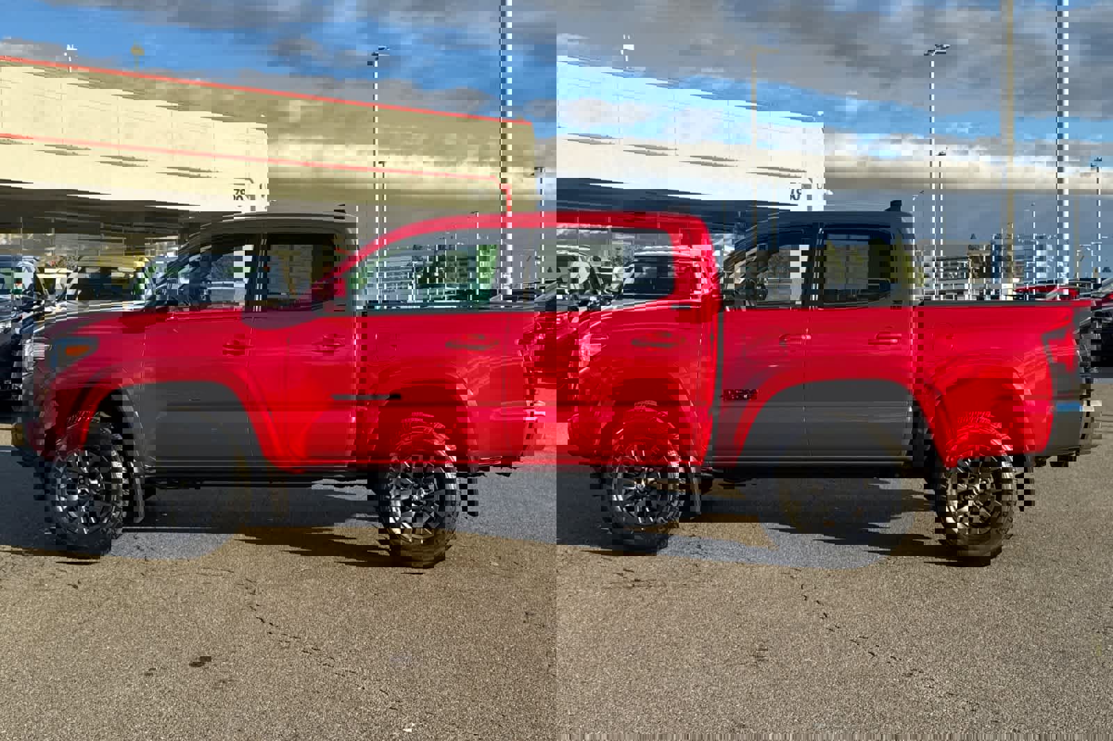 Certified 2022 Toyota Tacoma SR5 w/ Black Out Package (TMS) image 9