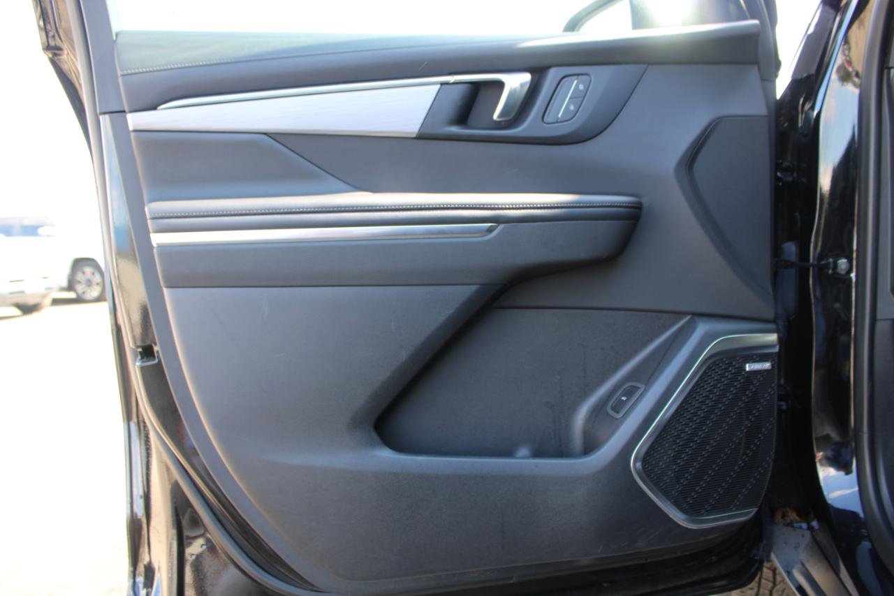 Used 2025 Buick Enclave Preferred image 16