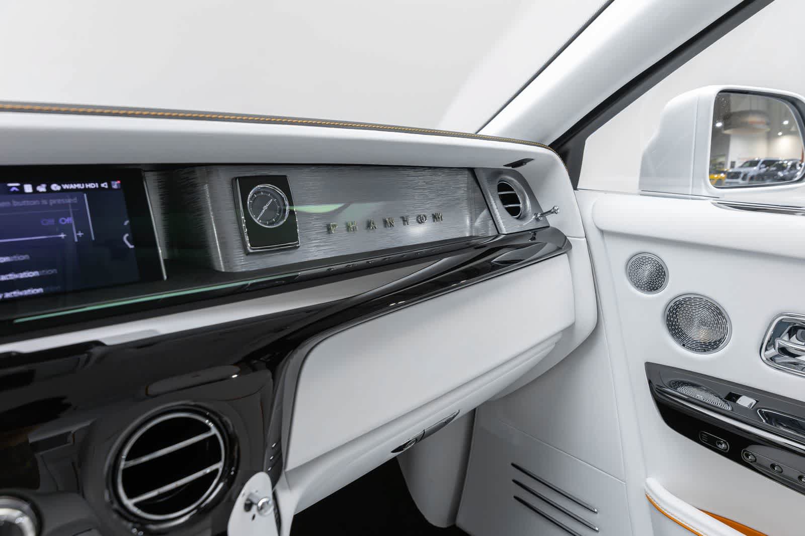 New 2027 Rolls-Royce Phantom Sedan RWD image 40