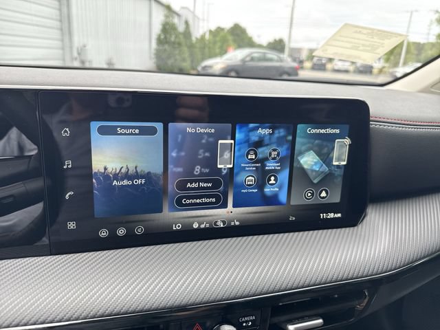 New 2026 Nissan Kicks SR FWD image 19