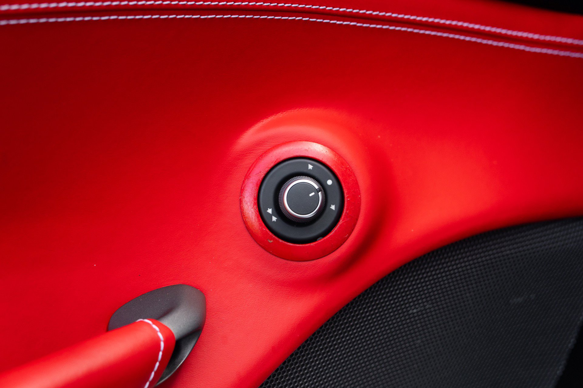 Used 2017 Ferrari 488 GTB RWD image 37
