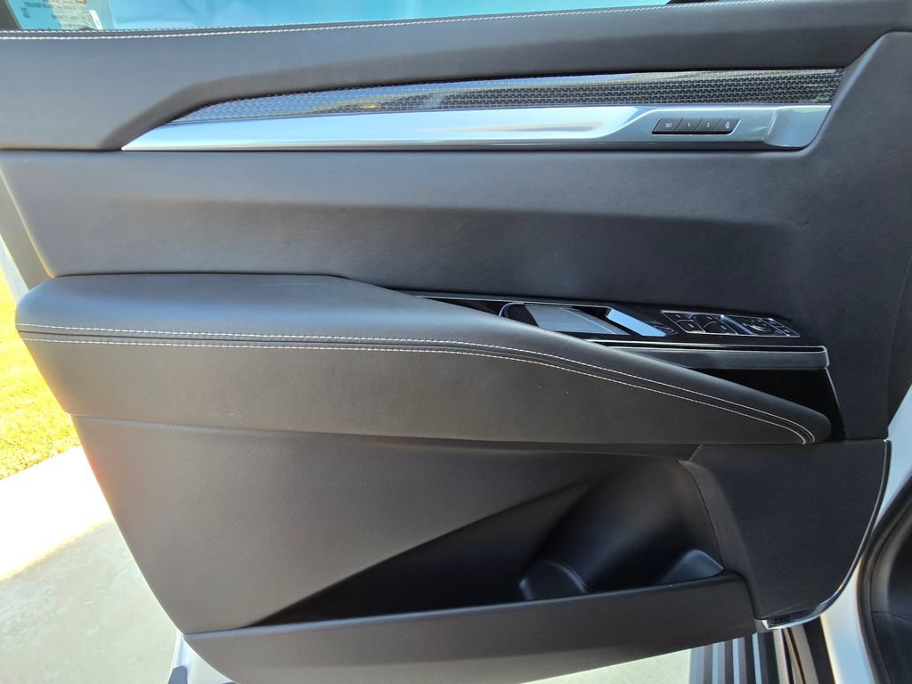 Used 2025 Cadillac Escalade V w/ LPO, Floor Liner Package AWD/4WD image 18