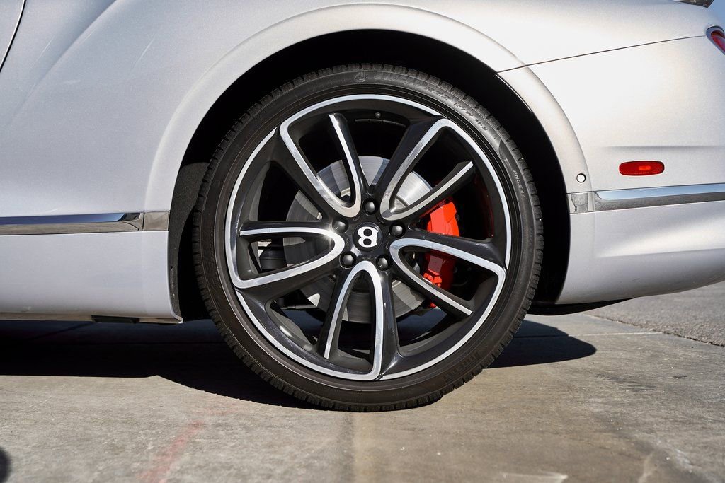 Used 2023 Bentley Continental GT Azure AWD/4WD image 19