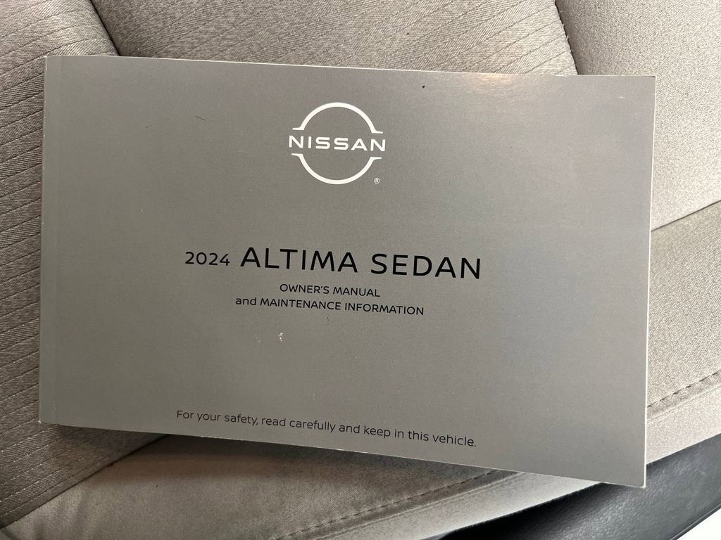 Used 2024 Nissan Altima 2.5 SV image 23