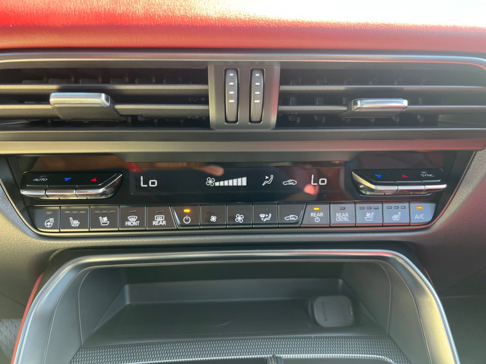 New 2025 MAZDA CX-70 Plug-In Hybrid w/ Premium Plus image 18