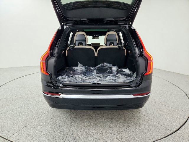 New 2026 Volvo XC90 T8 Plus w/ Protection Package Premier image 15