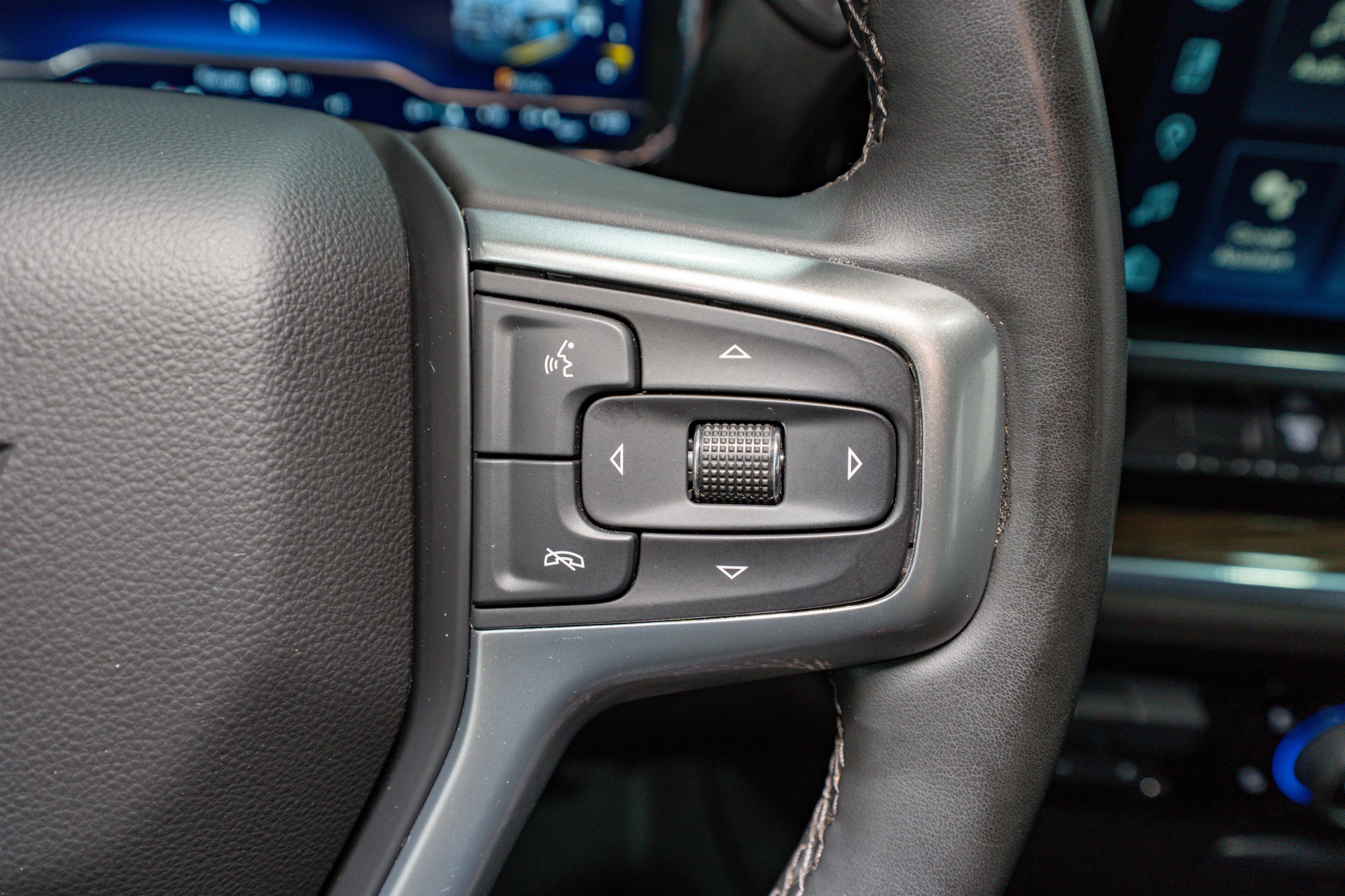 Used 2024 Chevrolet Silverado 3500 LT w/ Convenience Package image 27