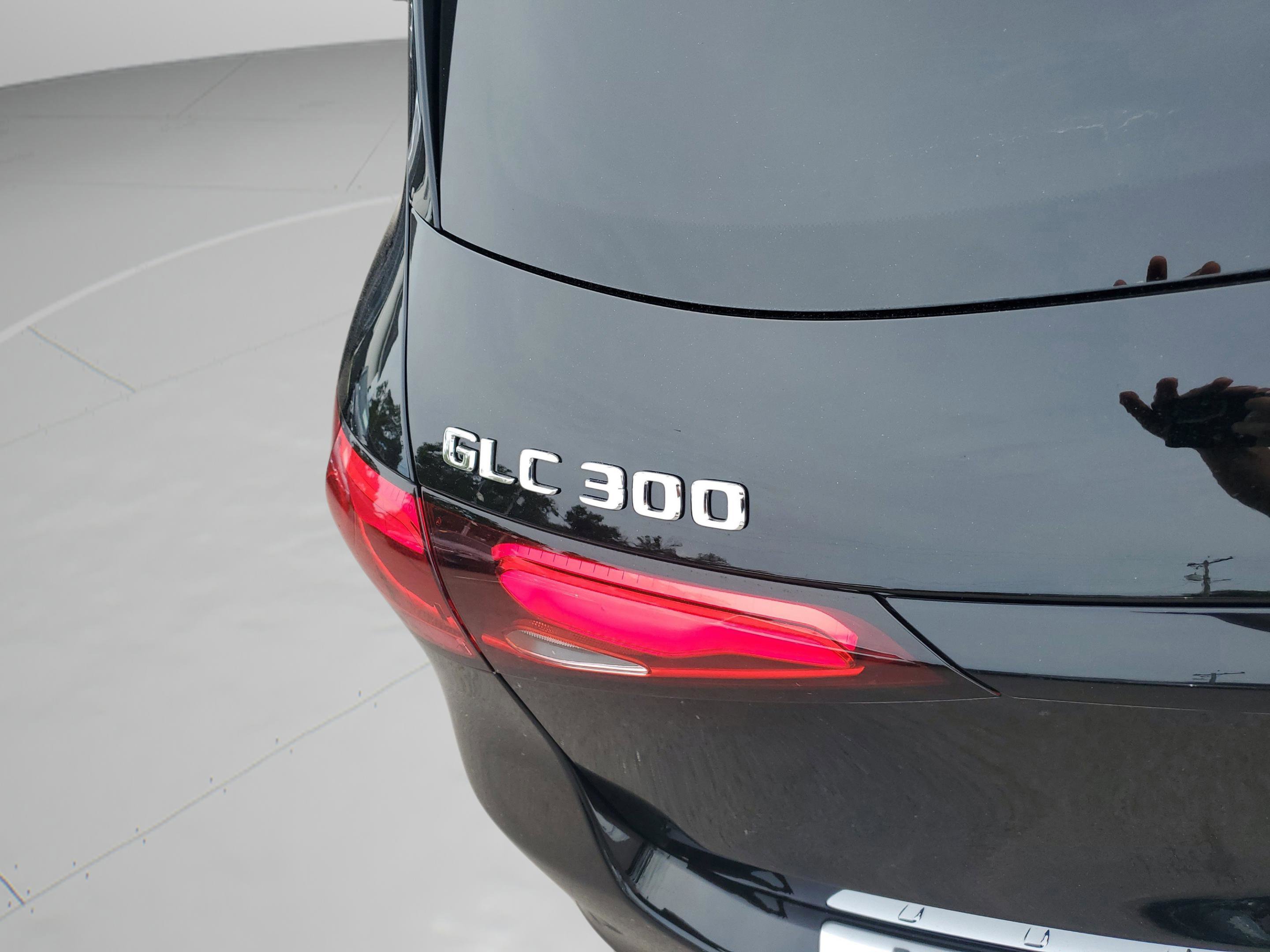 Certified 2026 Mercedes-Benz GLC 300 4MATIC image 35