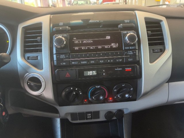 Used 2012 Toyota Tacoma 4x4 Access Cab w/ SR5 Pkg image 20