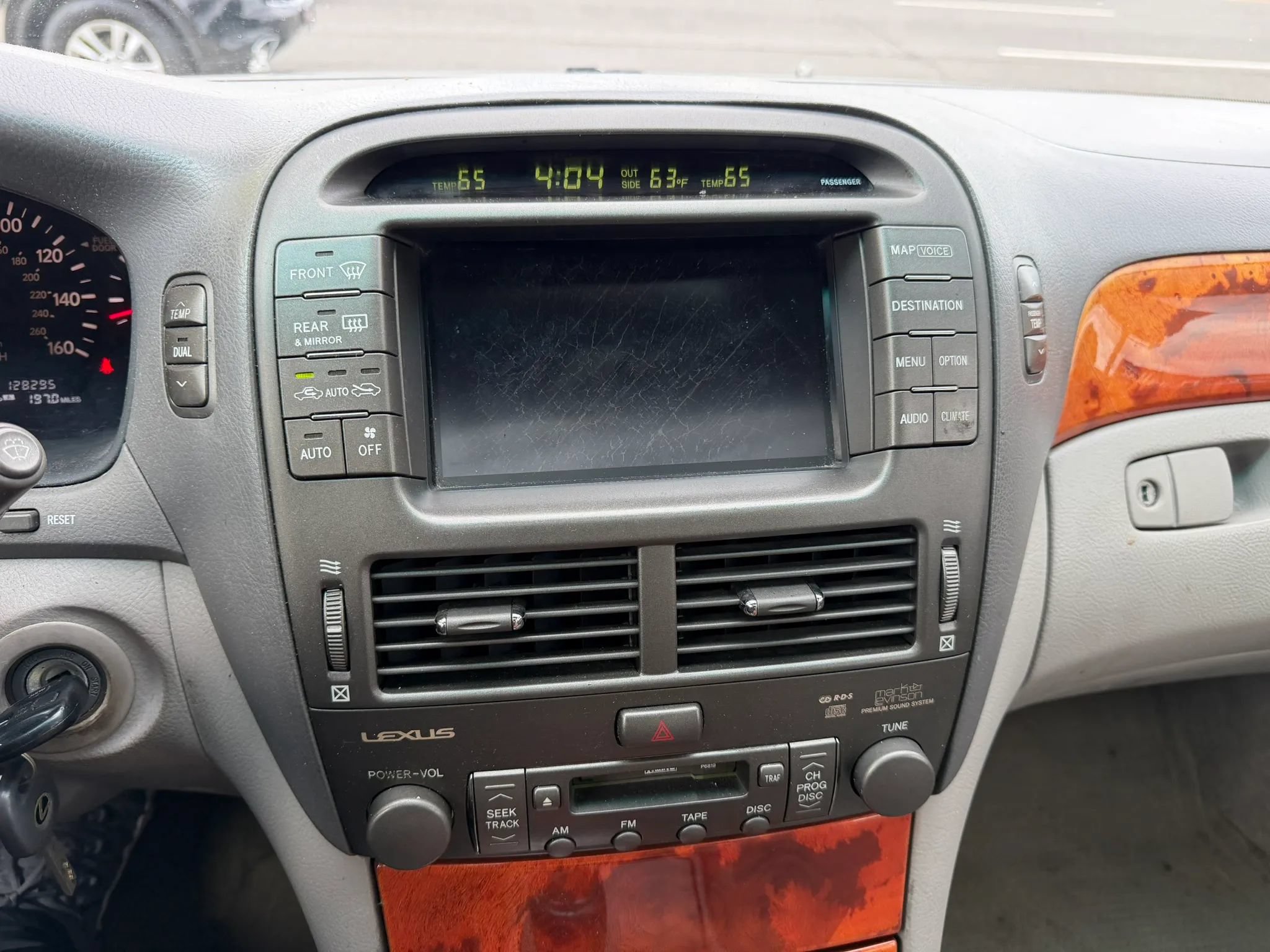 Used 2002 Lexus LS 430 RWD image 21