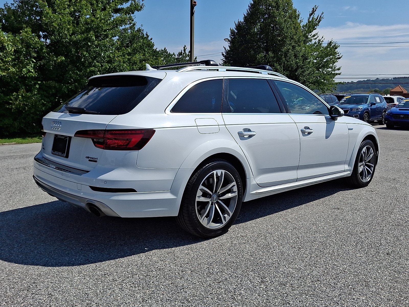Used 2018 Audi A4 2.0T allroad Premium Plus AWD/4WD image 6