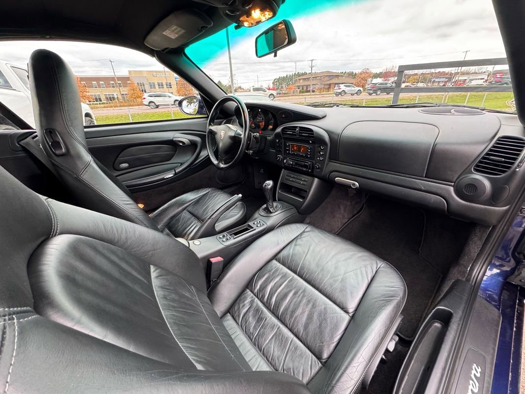 Used 2002 Porsche 911 Carrera 4 image 11