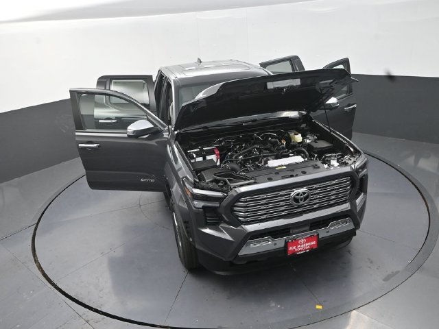 Used 2026 Toyota Tacoma Limited AWD/4WD image 40