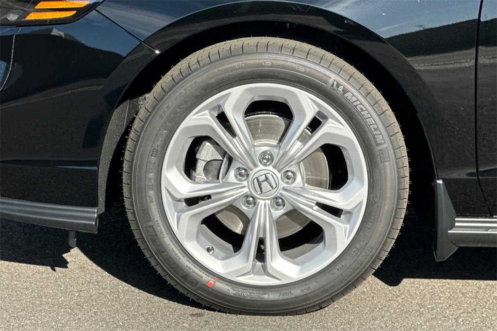 New 2026 Honda Accord LX image 31