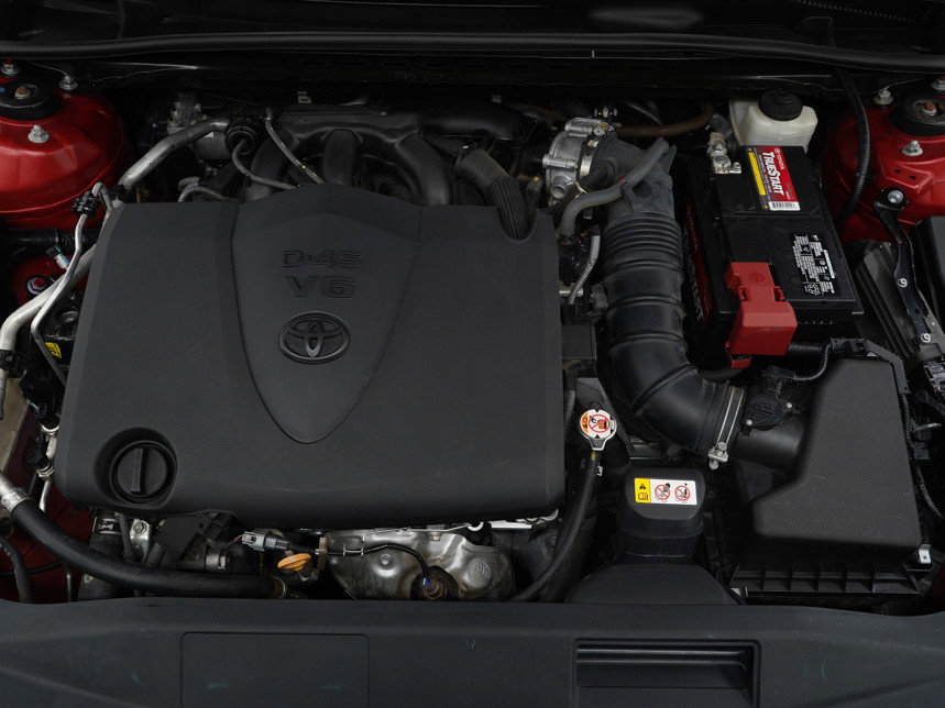 Used 2020 Toyota Camry XSE image 30