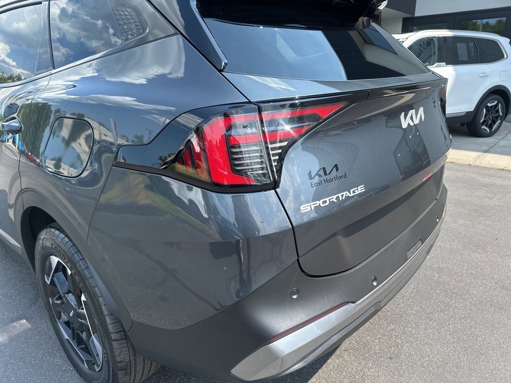 New 2026 Kia Sportage S image 9