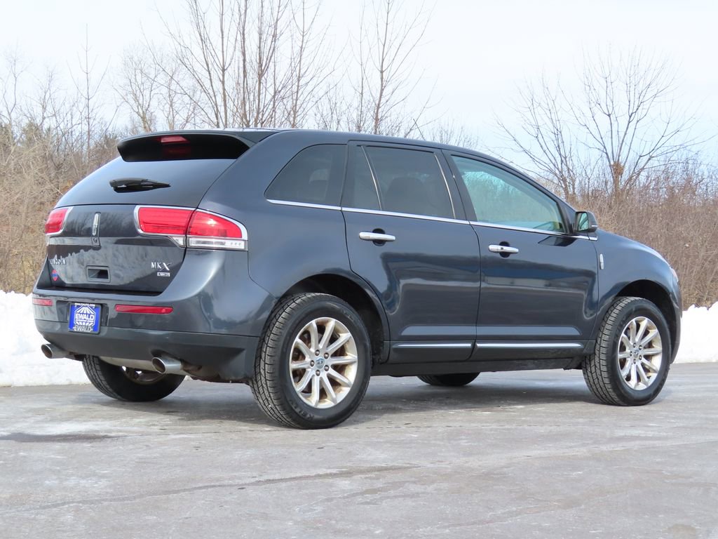 Used 2014 Lincoln MKX AWD w/ Equipment Group 102A image 3