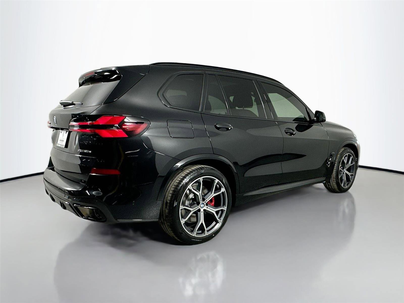 New 2026 BMW X5 xDrive50e image 5