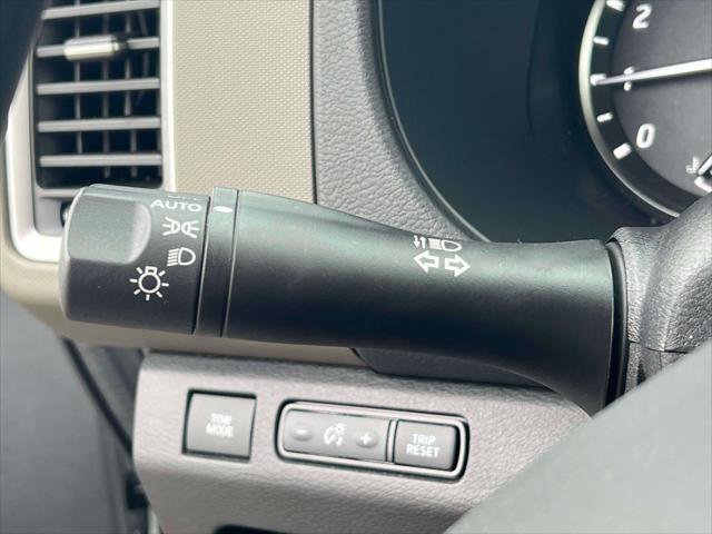 Used 2022 Nissan Frontier SV w/ Technology Package image 24