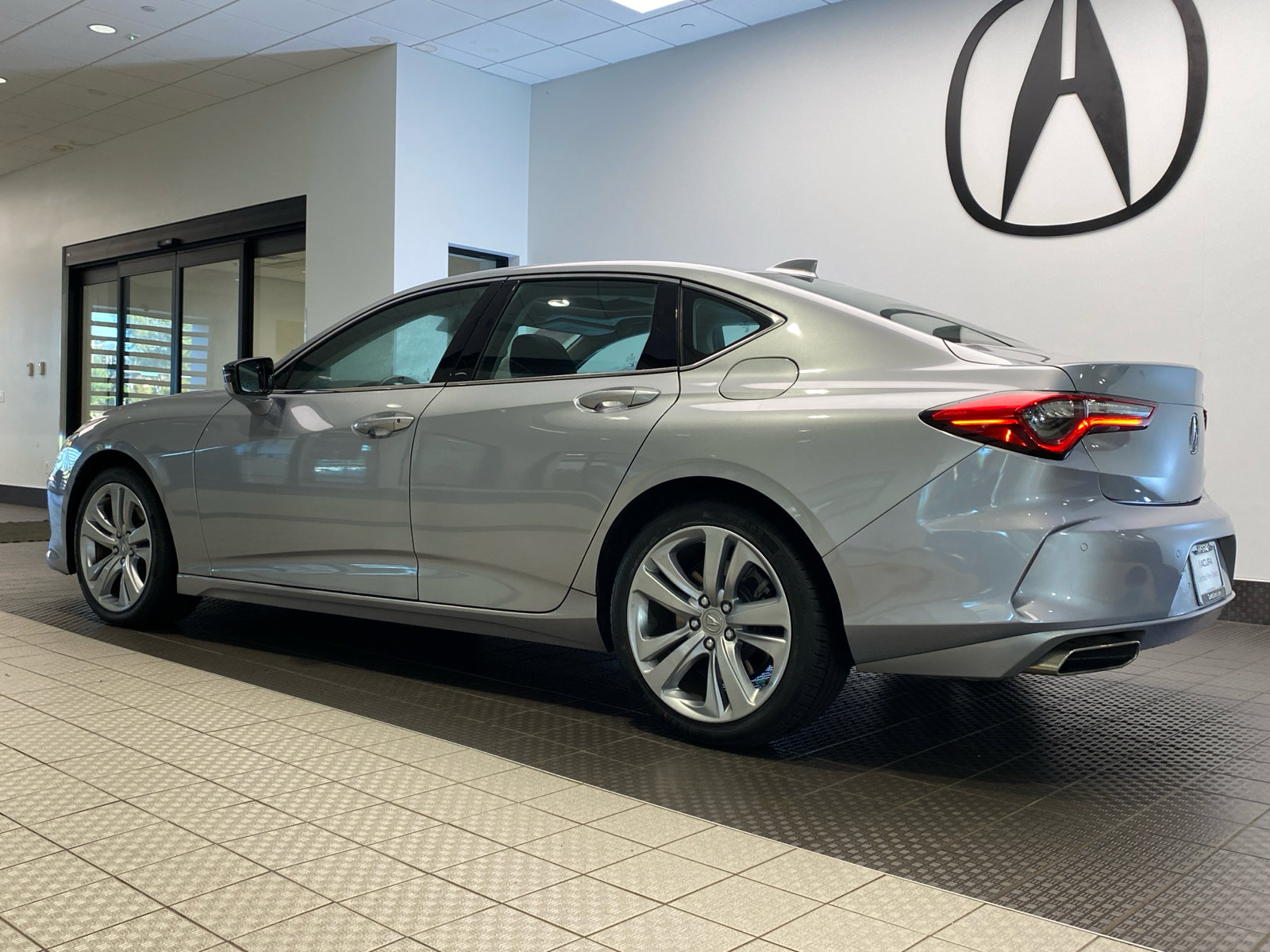 Used 2022 Acura TLX w/ Technology Package image 5